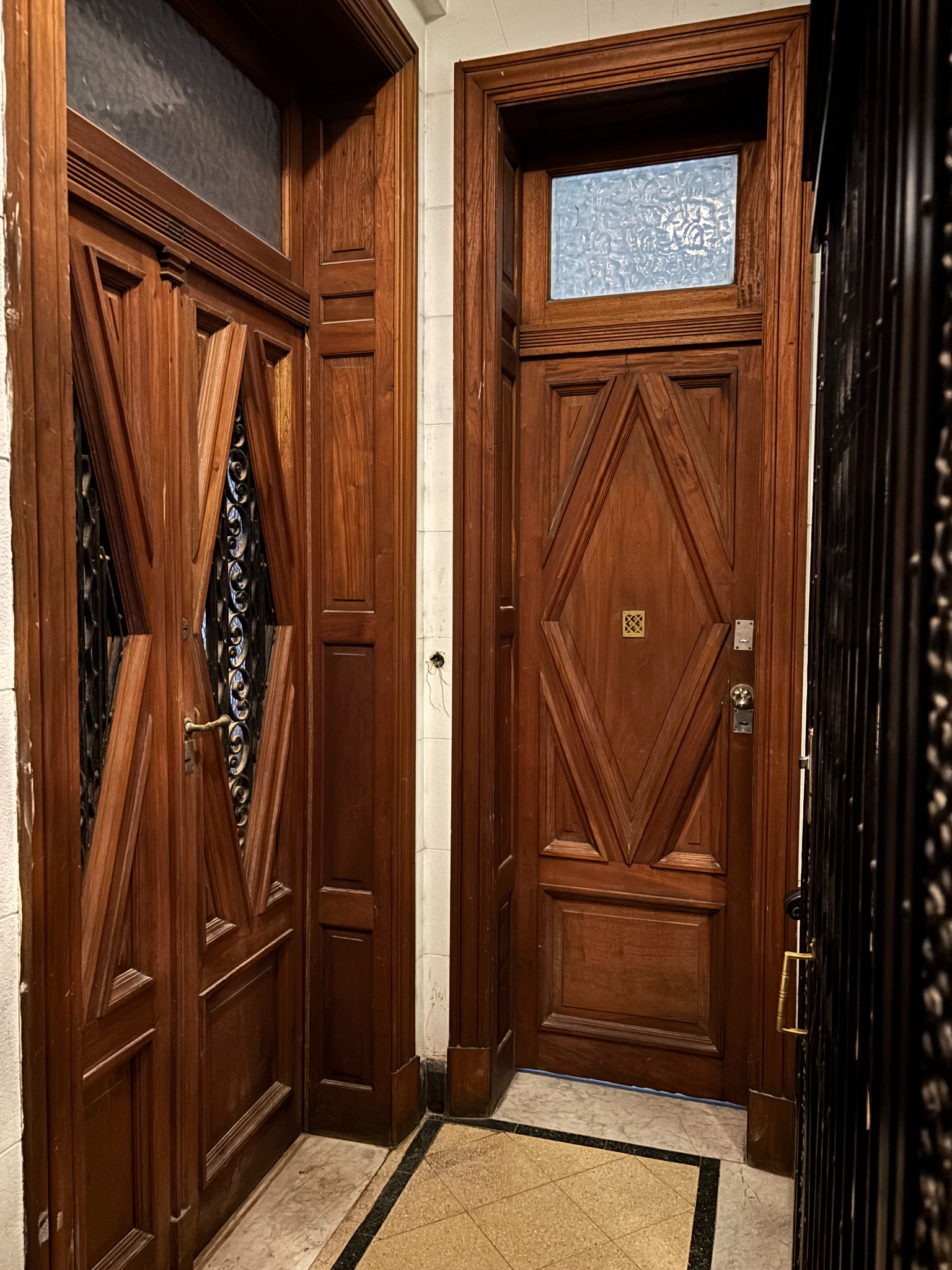 Puerta de acceso al departamento